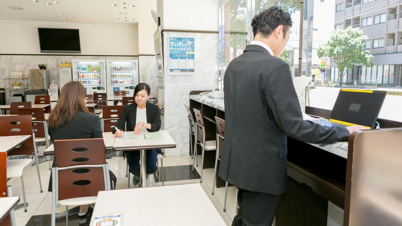 Toyoko Inn Kagoshima Chuo Eki Higashi Guchi Bagian luar foto